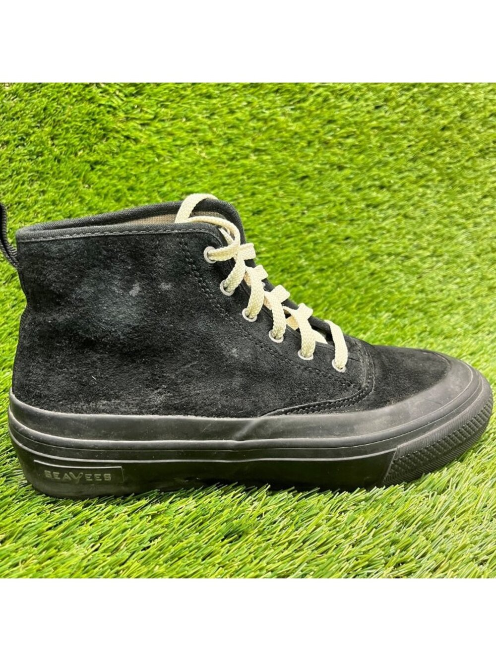 SeaVees Mariners Womens Size 8 Black Gum Outdoor Lifestyle Suede Sneakers Boots